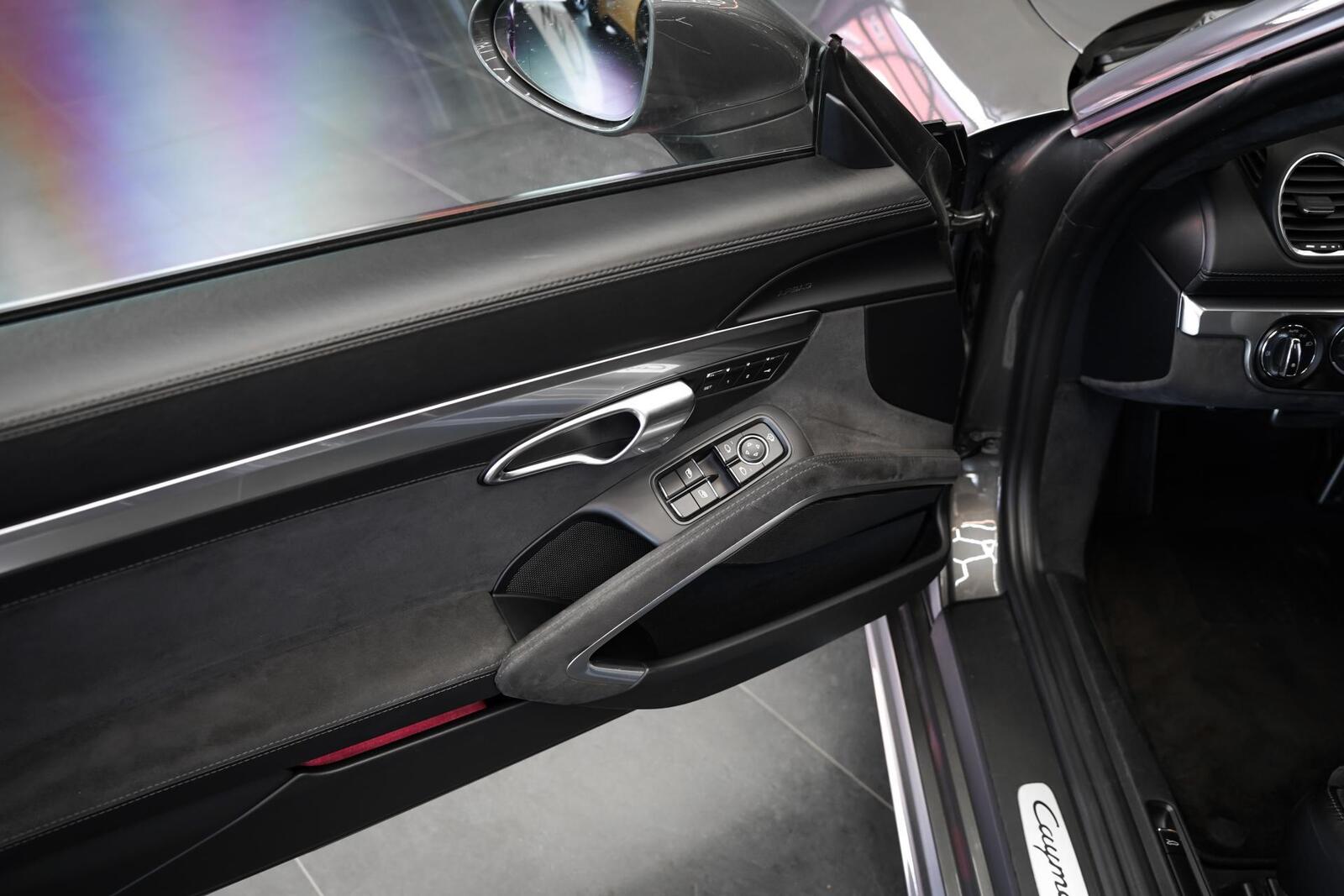 Porsche 718 Cayman GTS 2.5 269kW 2020, photo 6/13