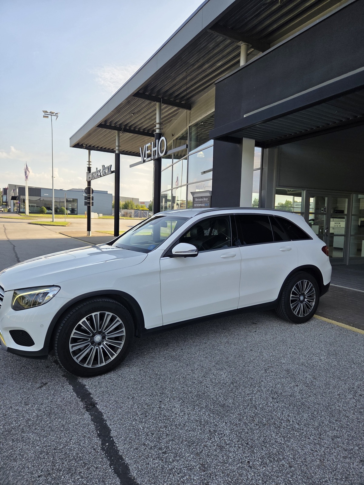 Mercedes-Benz GLC 250 2016, kuva 3/5