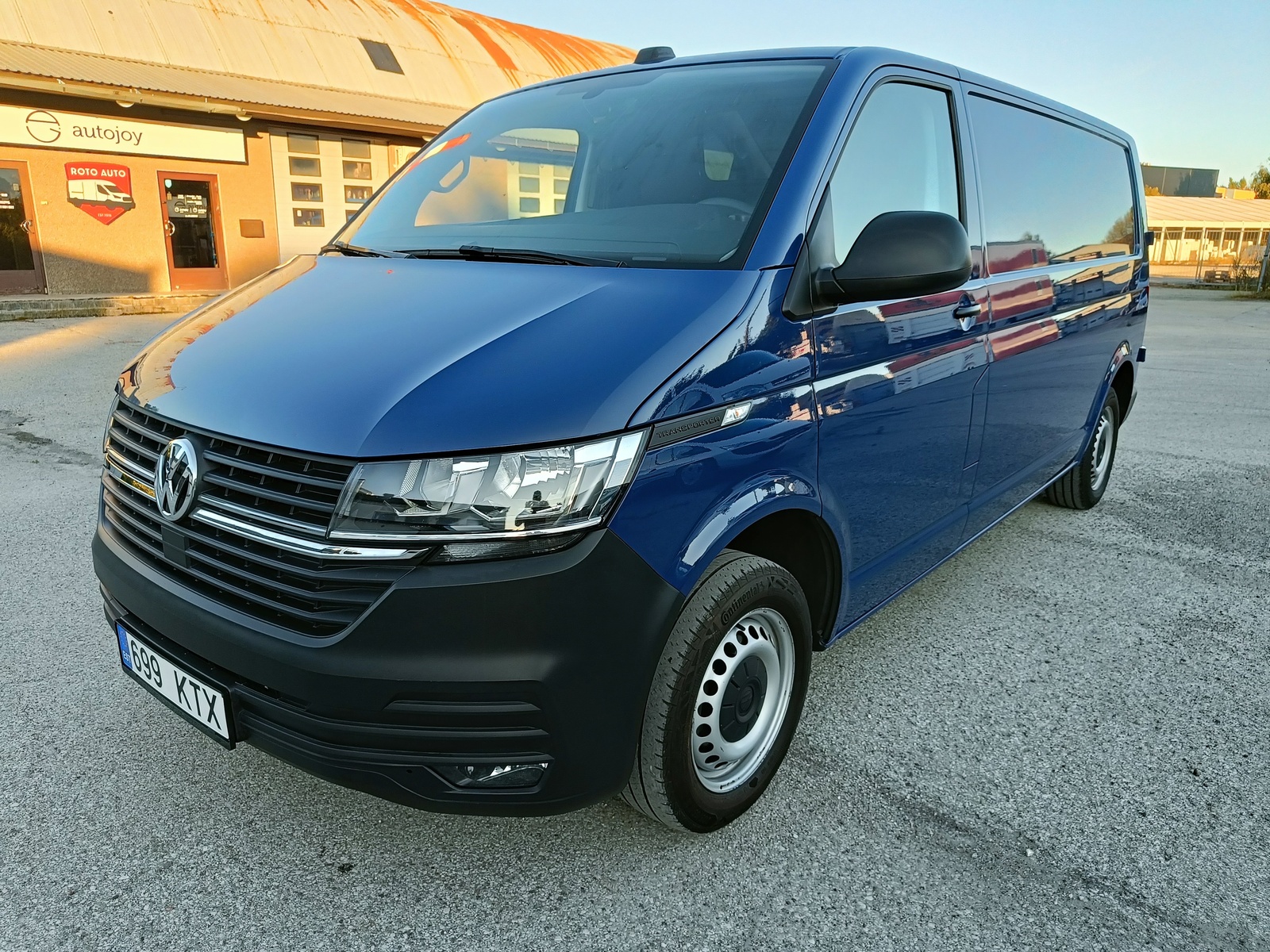 Volkswagen Transporter LONG 2020, kuva 2/24