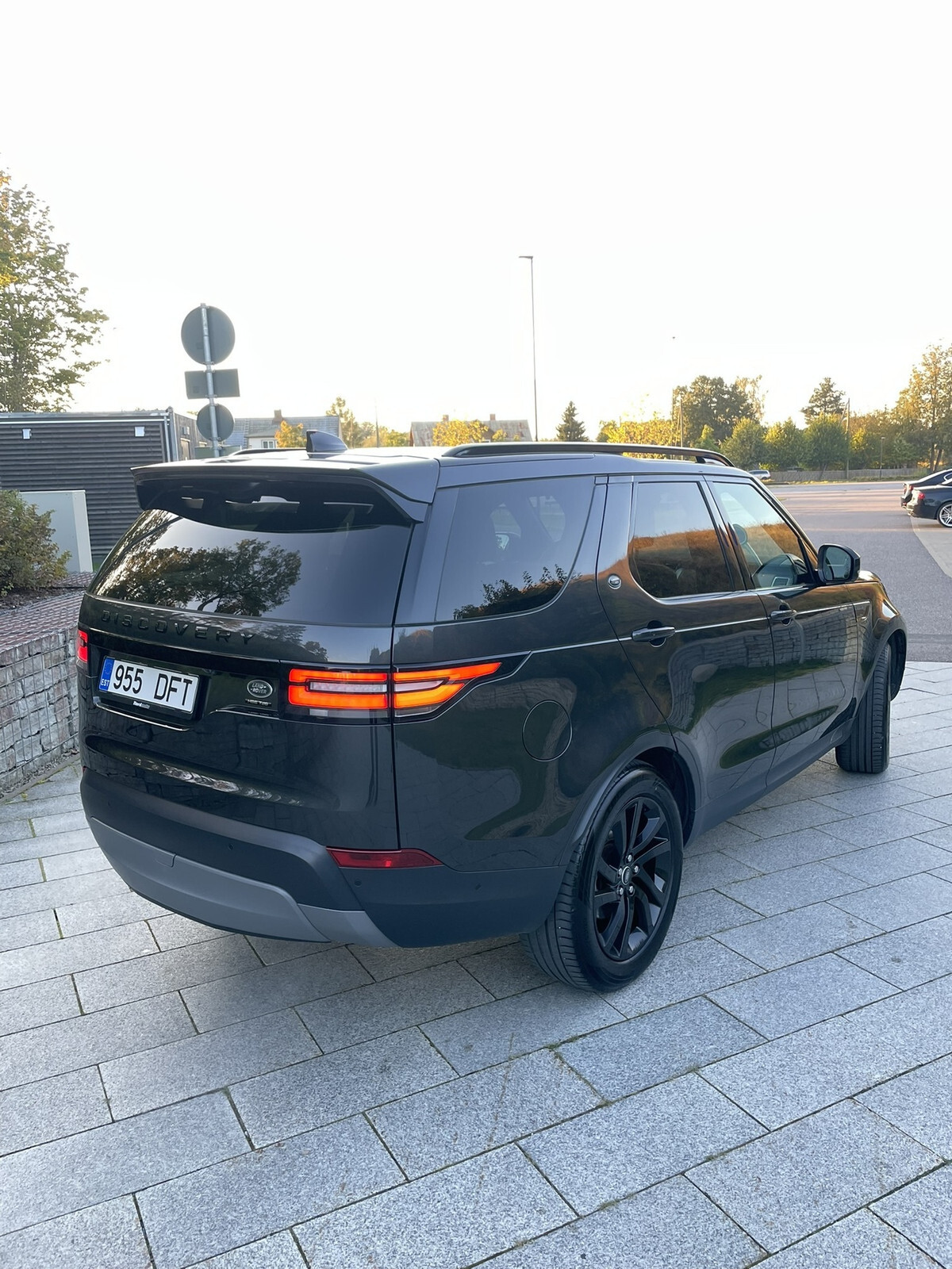 Land Rover Discovery 2018, kuva 7/20
