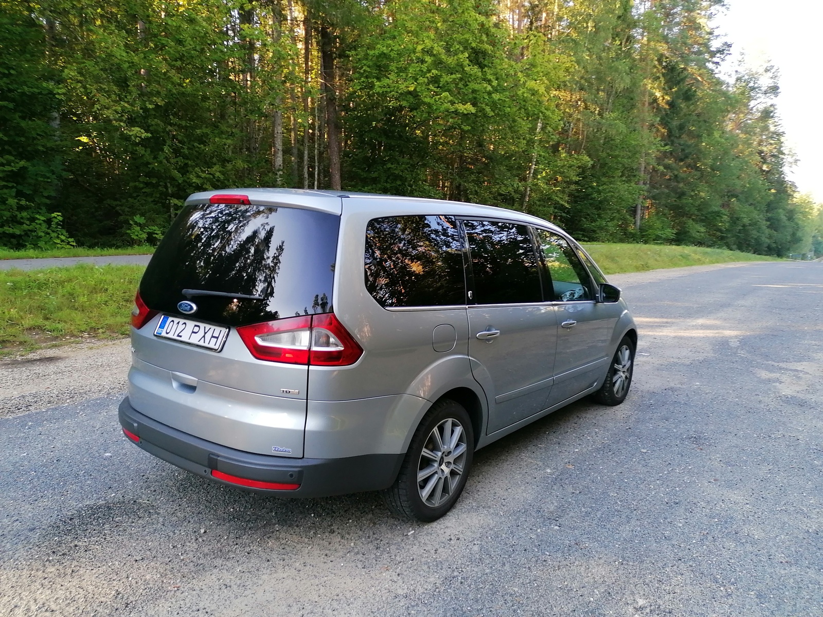 Ford Galaxy 2009, kuva 4/18