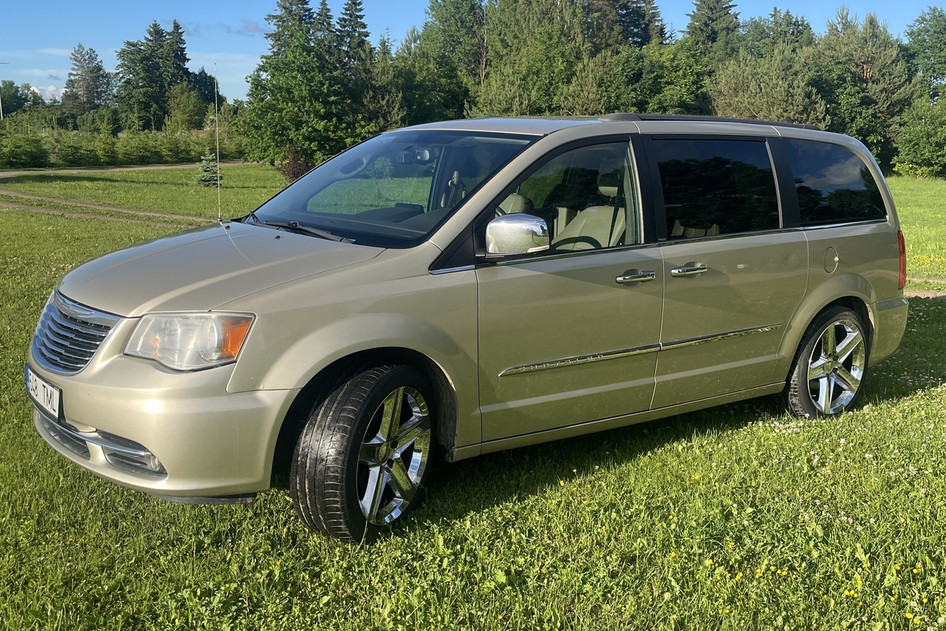 Chrysler Town & Country, 2011, 3.6, 211 kW, бензин, автомат, передний привод