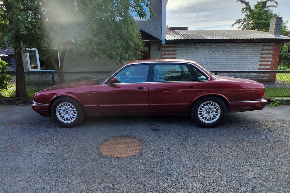 Jaguar XJ6, 1996, 3.2, 155 kW, бензин, автомат, полный привод