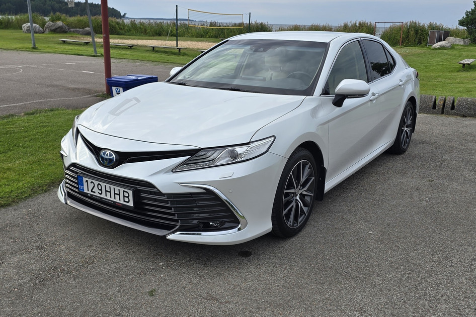 Toyota Camry, 2022, 2.5, 131 kW, hübriid (bensiin/elekter), automaat, esivedu