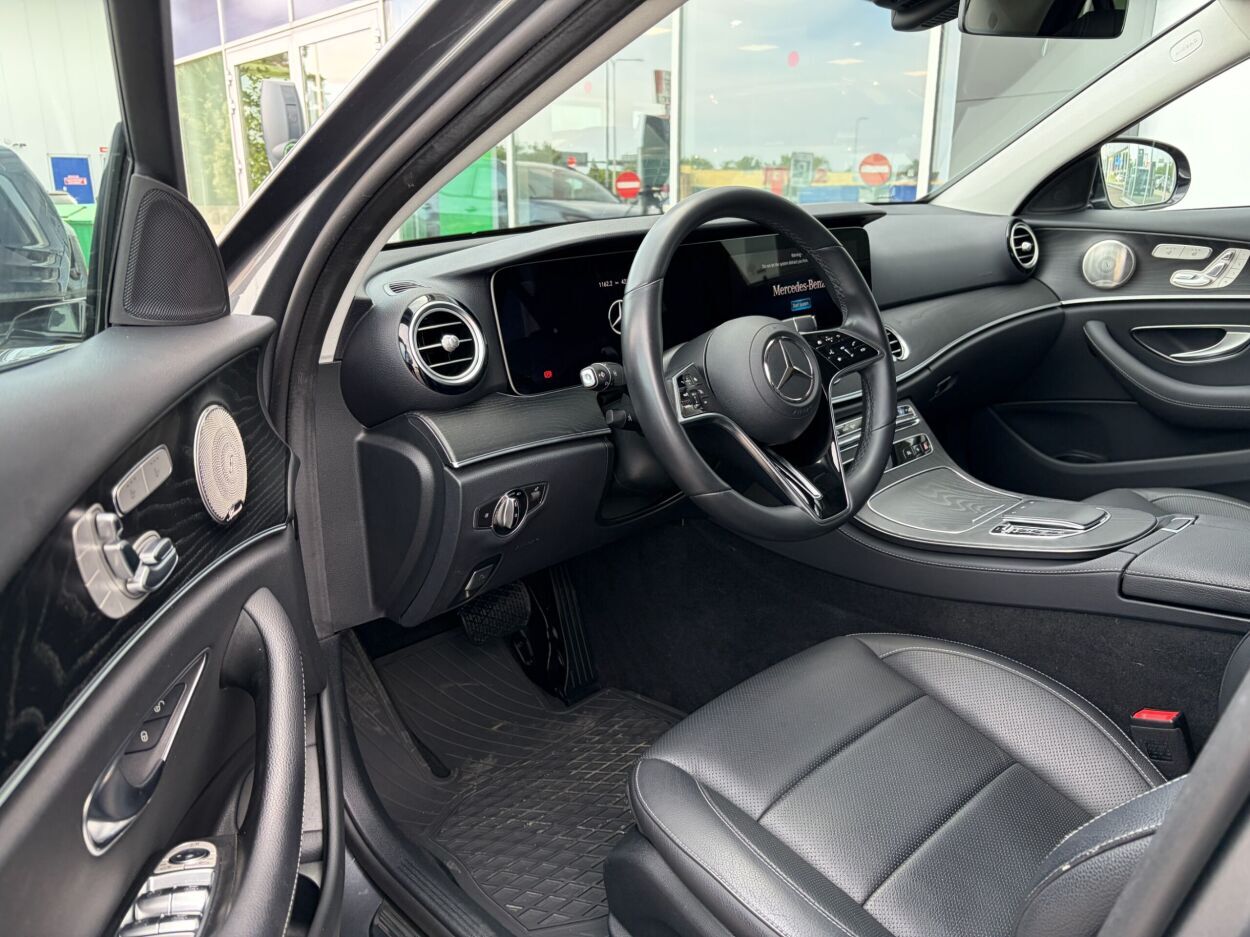 Mercedes-Benz E 400 2022, kuva 7/10