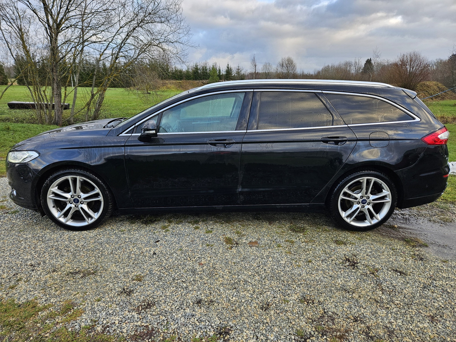 Ford Mondeo 2015, photo 2/10