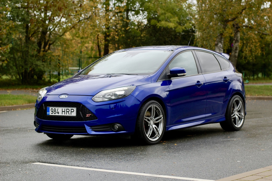 Ford Focus, 2013, 2.0, 184 kW, бензин, механическая, передний привод