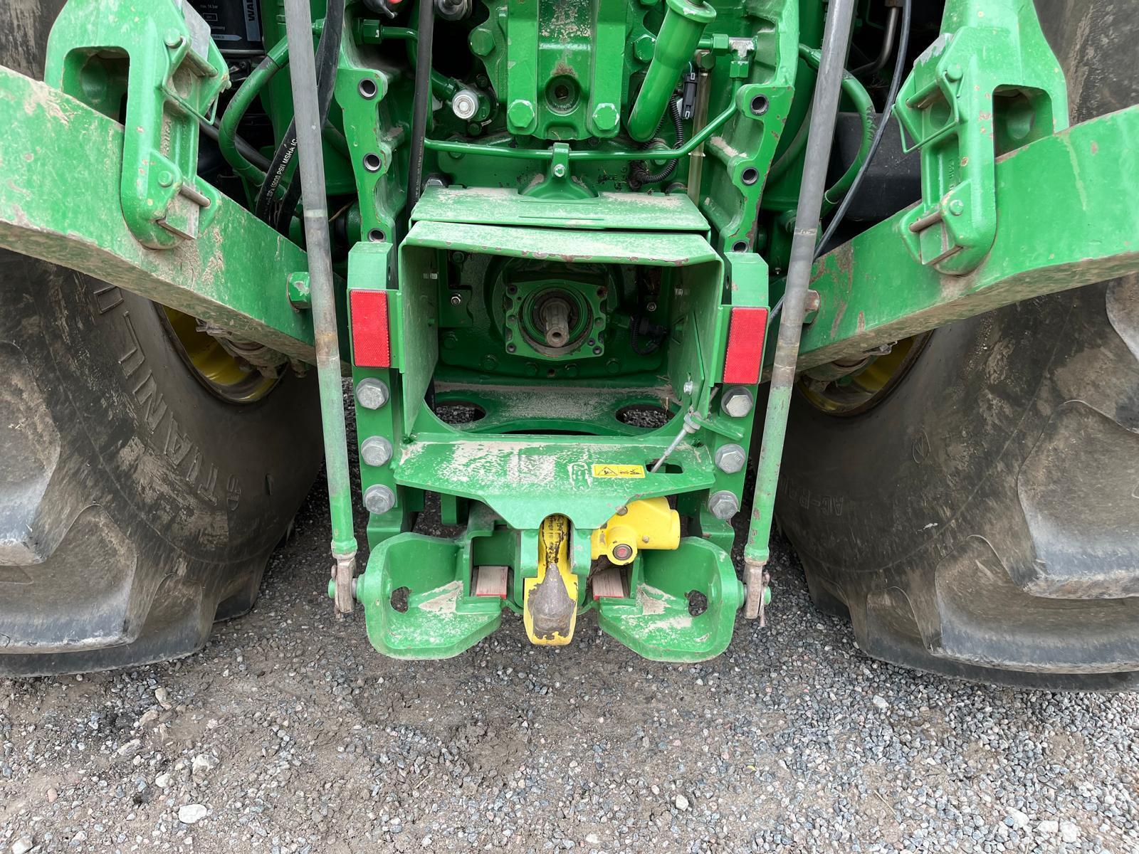John Deere 8320R, photo 6/25