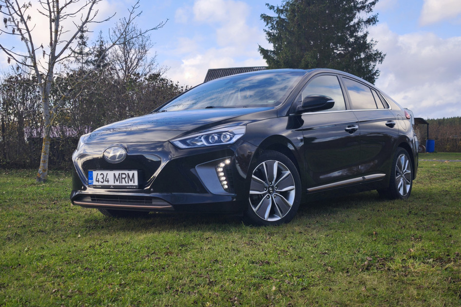 Hyundai IONIQ, 2017, 25 kW, electric, automatic, front-wheel drive