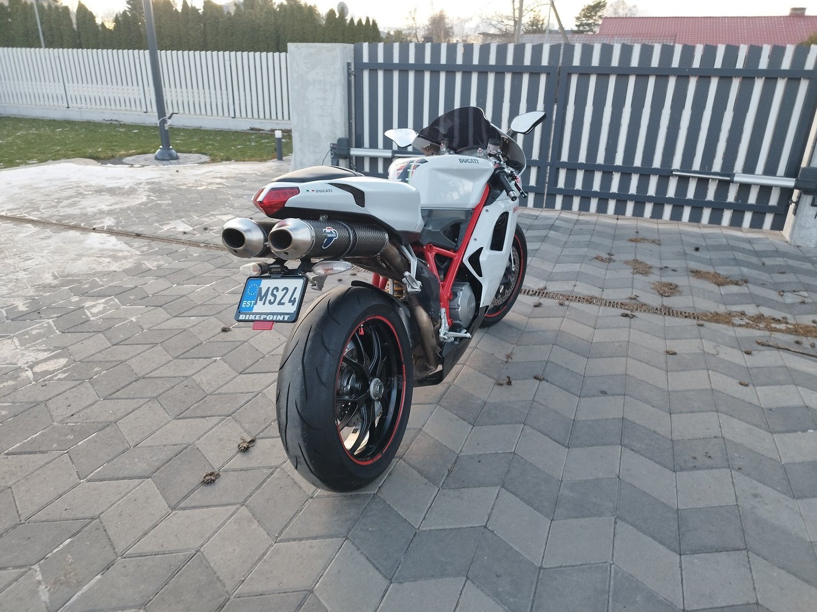 Ducati 848 2008, kuva 6/14
