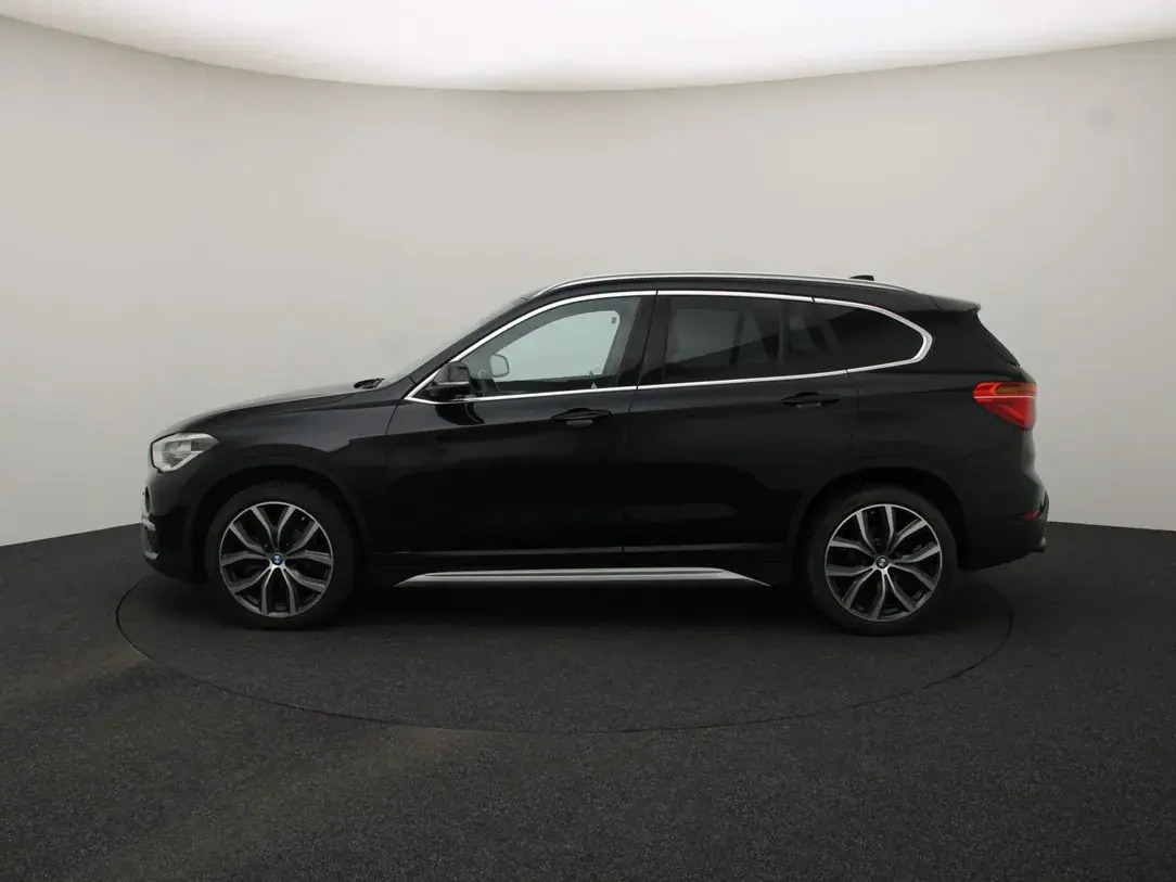 BMW X1 2017, photo 6/33
