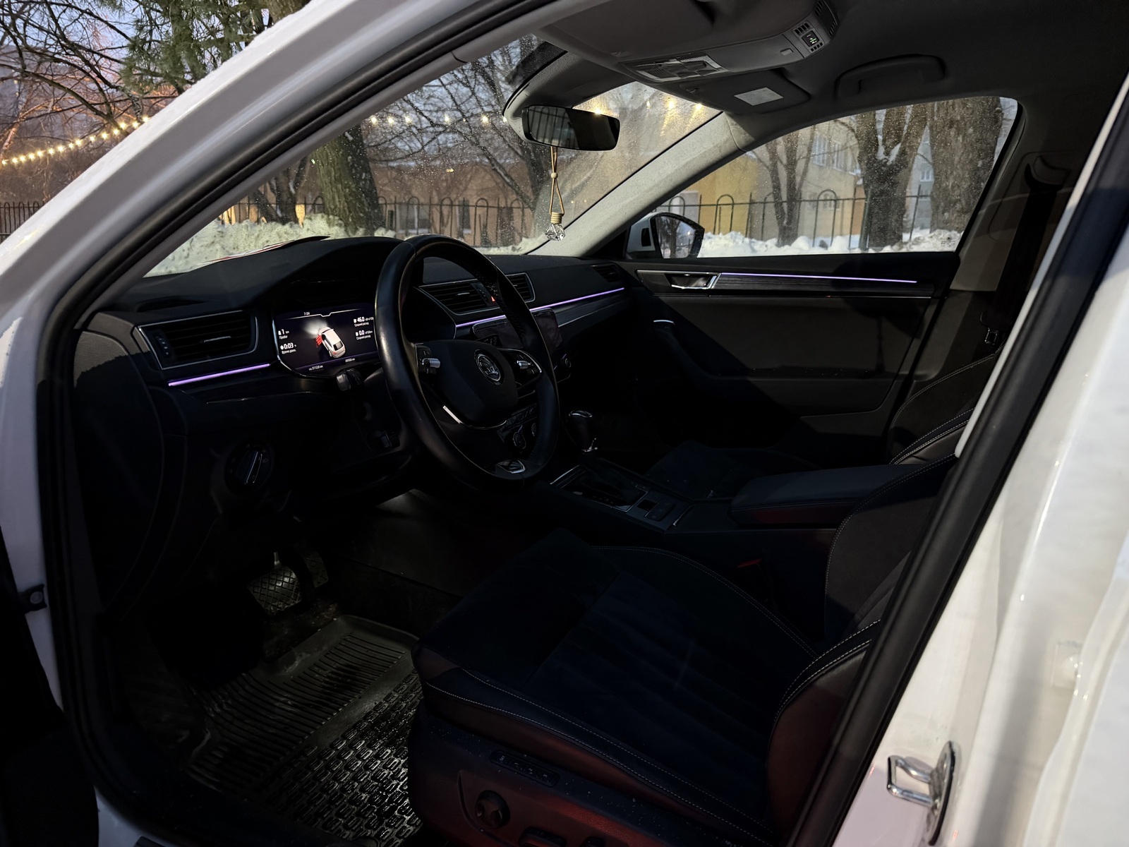 Škoda Superb 2021, kuva 7/15