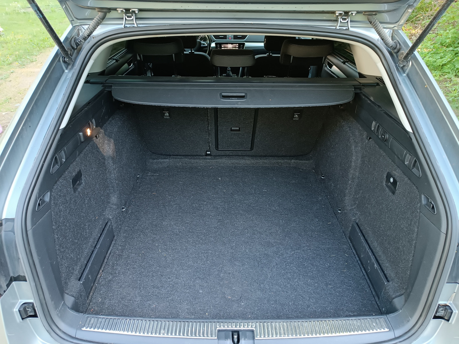Škoda Superb 2019, photo 7/7