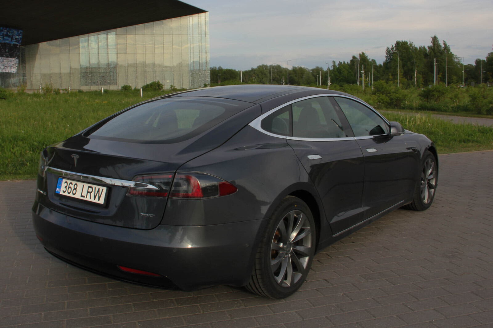 Tesla Model S 2018, photo 6/10