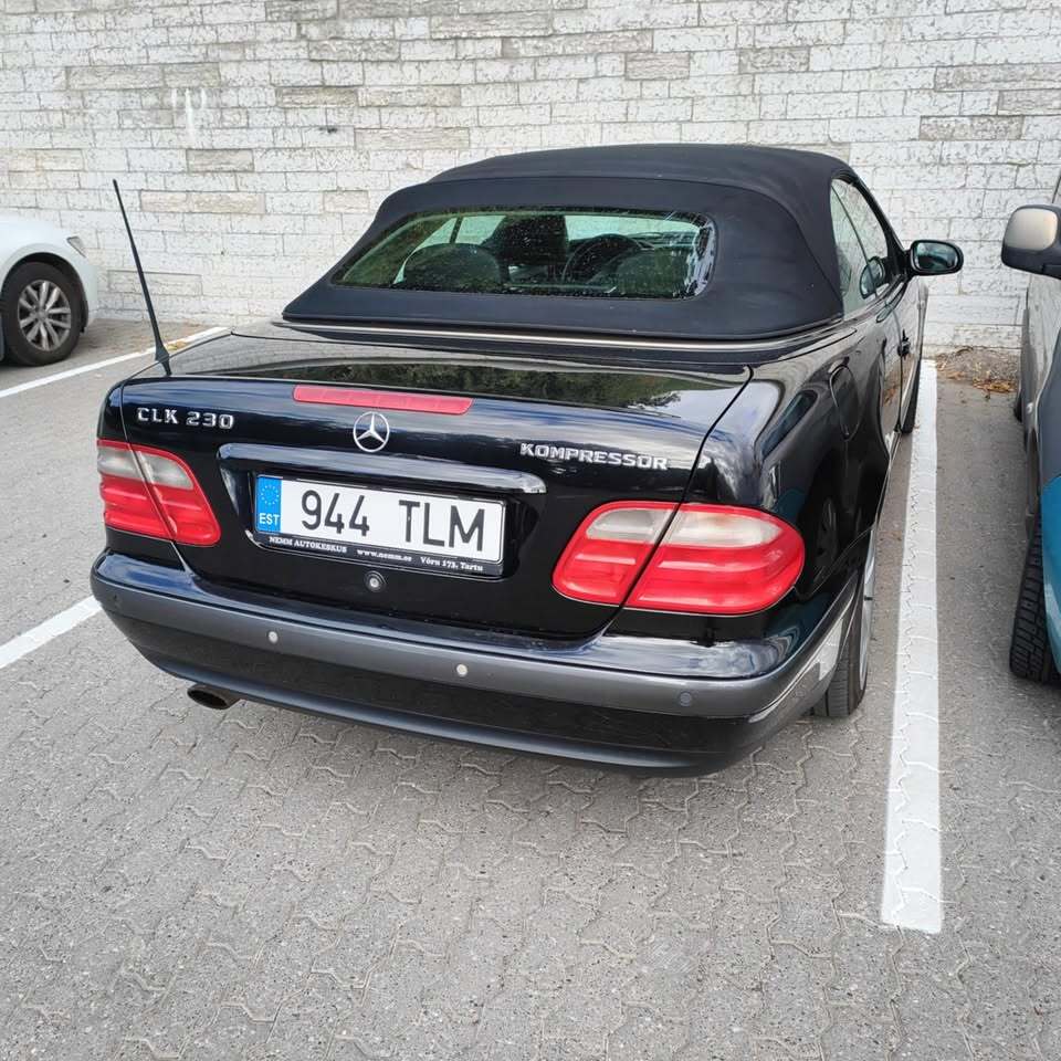 Mercedes-Benz CLK 230