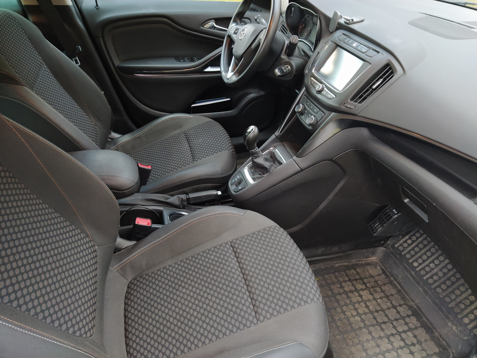 Opel Zafira 2018, photo 6/7