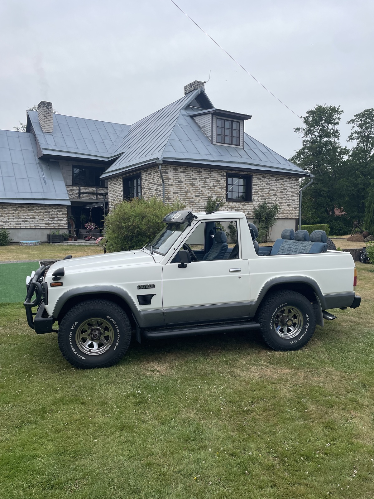 Nissan Patrol 1984, photo 6/8
