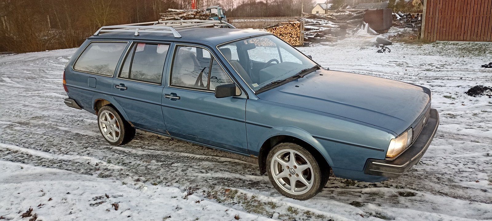 Volkswagen Passat 1983, photo 2/10