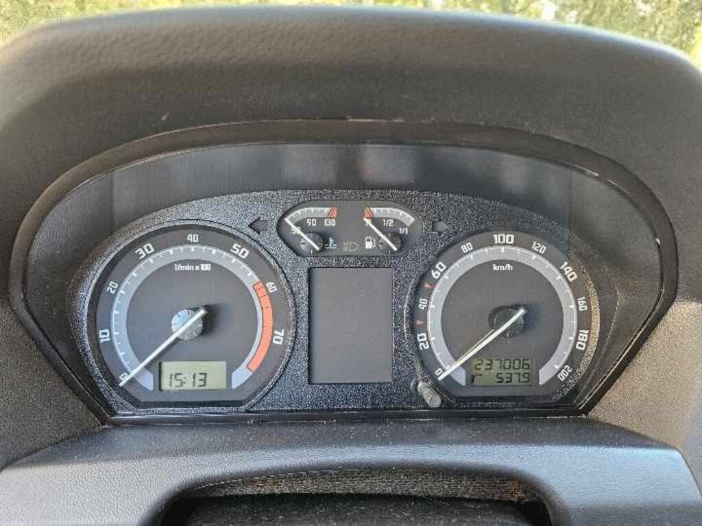 Škoda Fabia 2006, photo 2/9