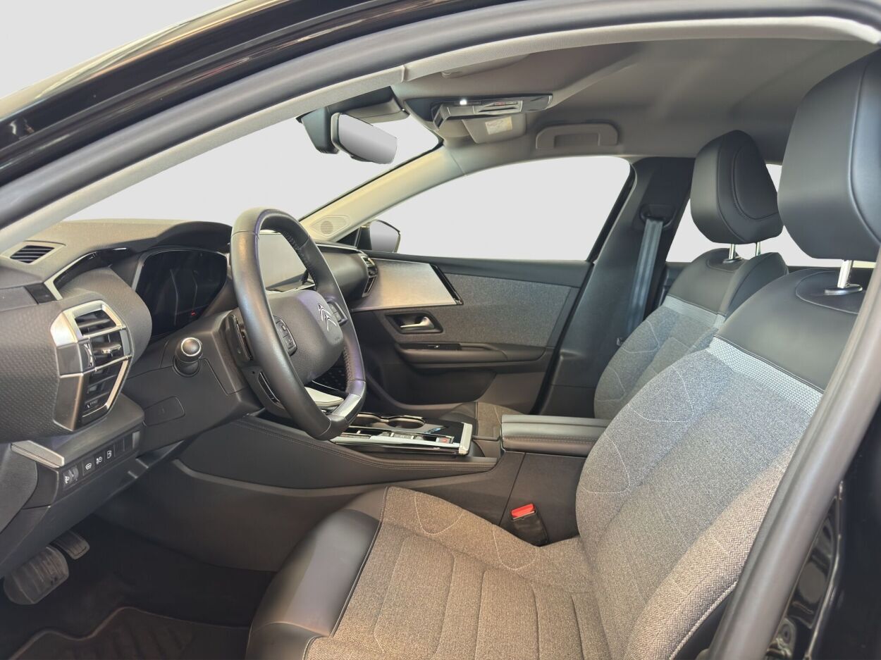 Citroën C5 X 2023, photo 6/11