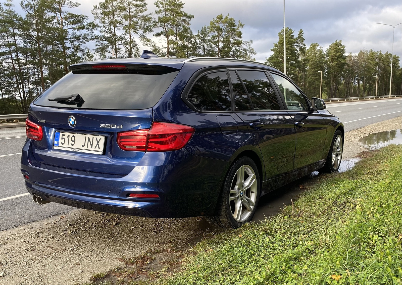 BMW 320 2018, kuva 3/9