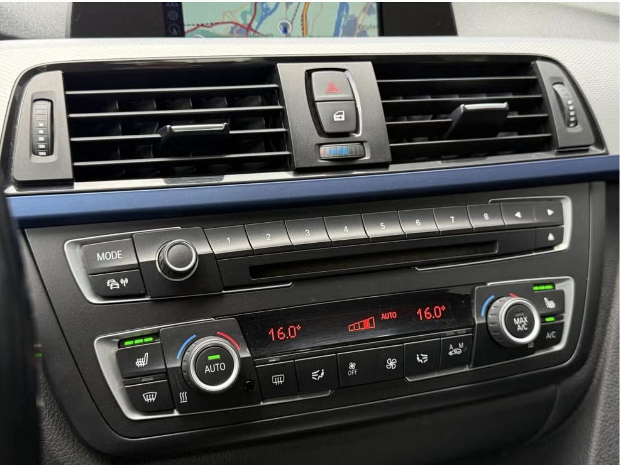 BMW 318 2014, photo 6/10