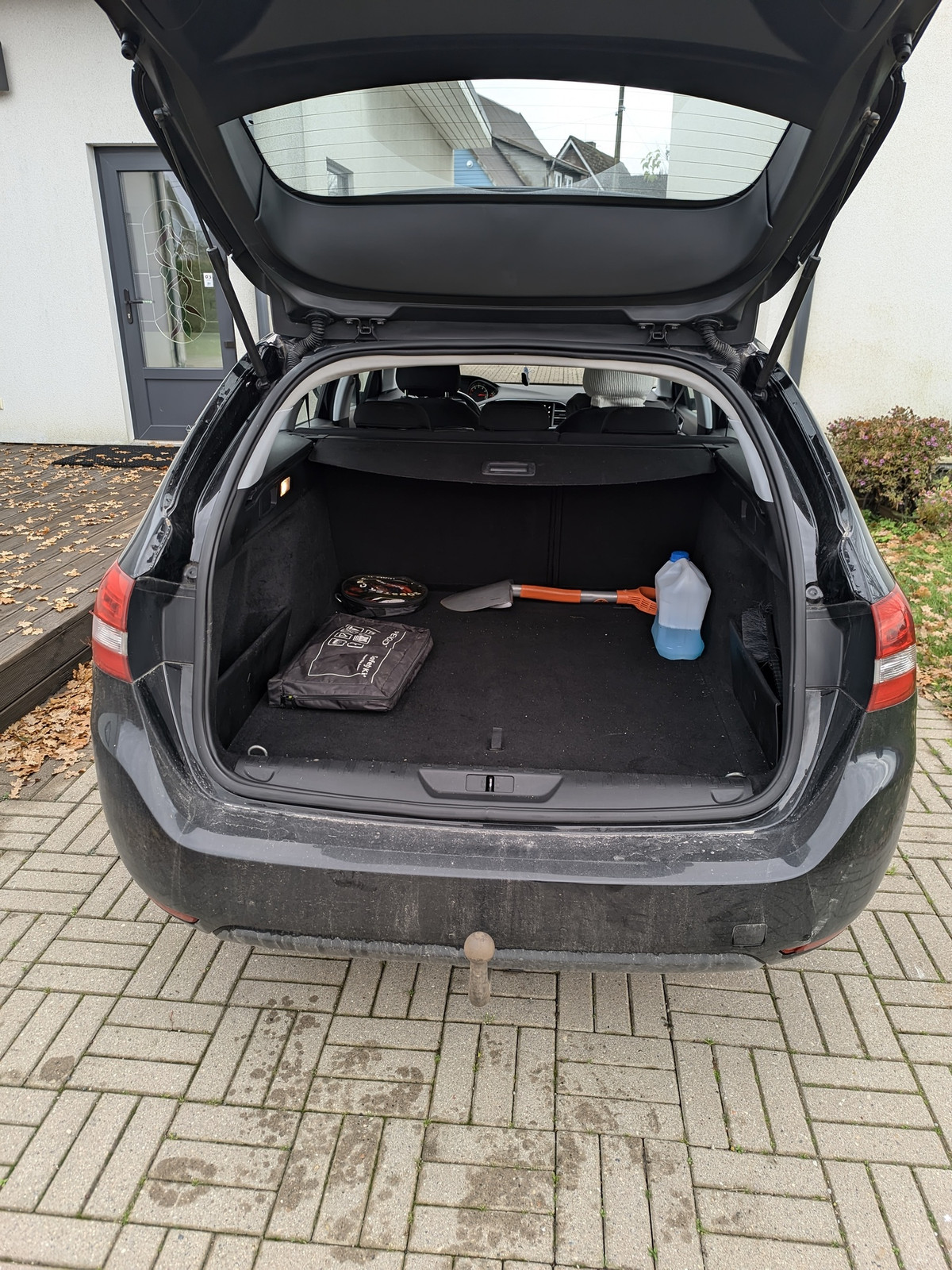 Peugeot 308 2016, photo 4/10
