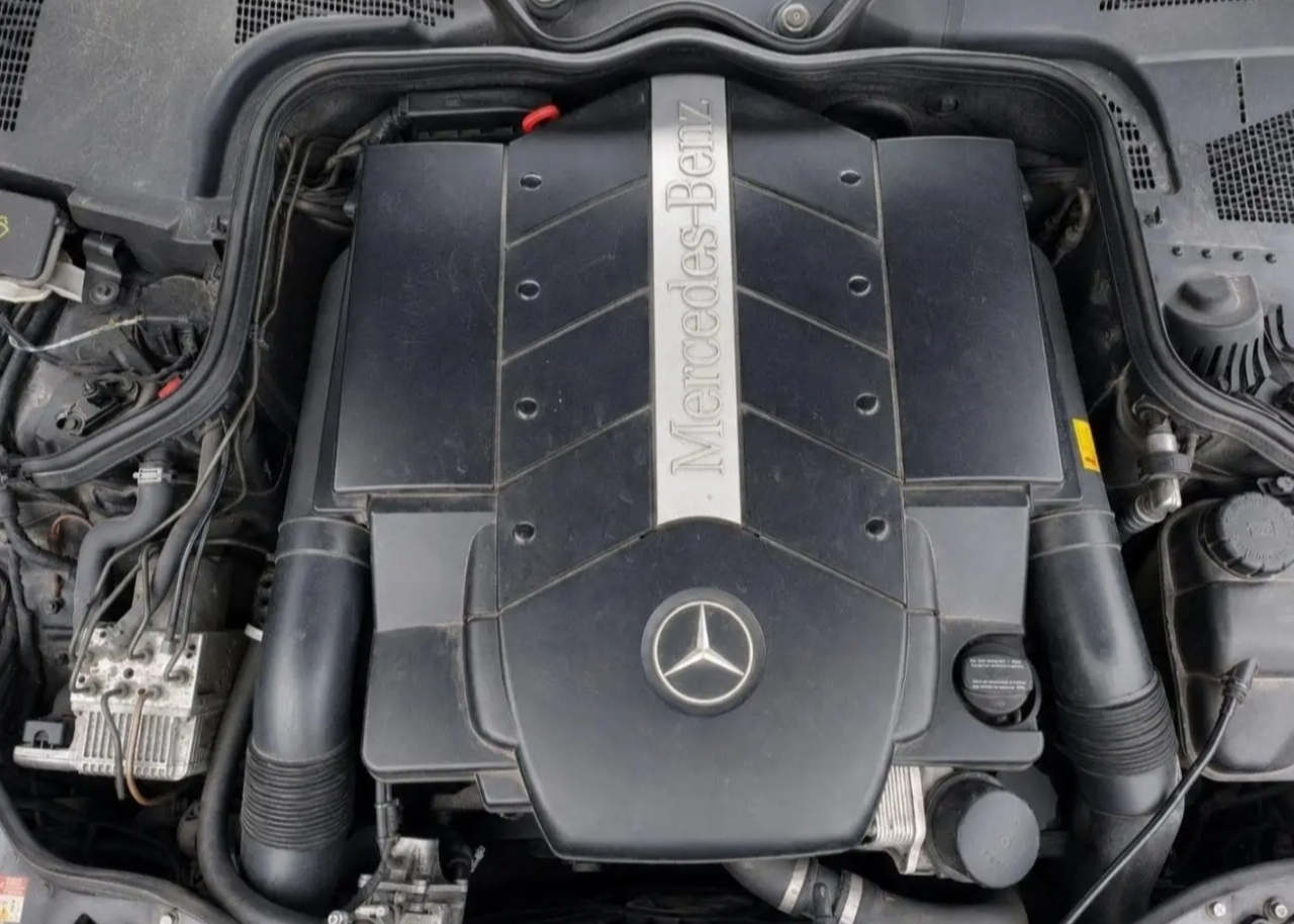 Mercedes-Benz E 500 2003, kuva 5/6