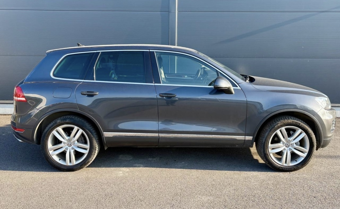 Volkswagen Touareg 2011, kuva 5/12