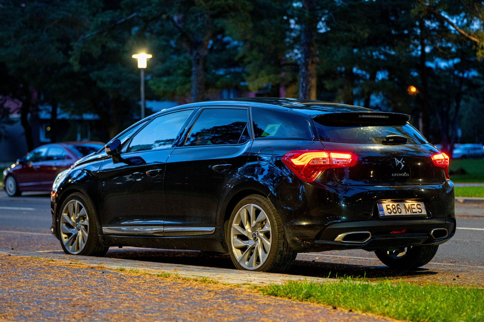 Citroën DS5 2012, photo 3/9