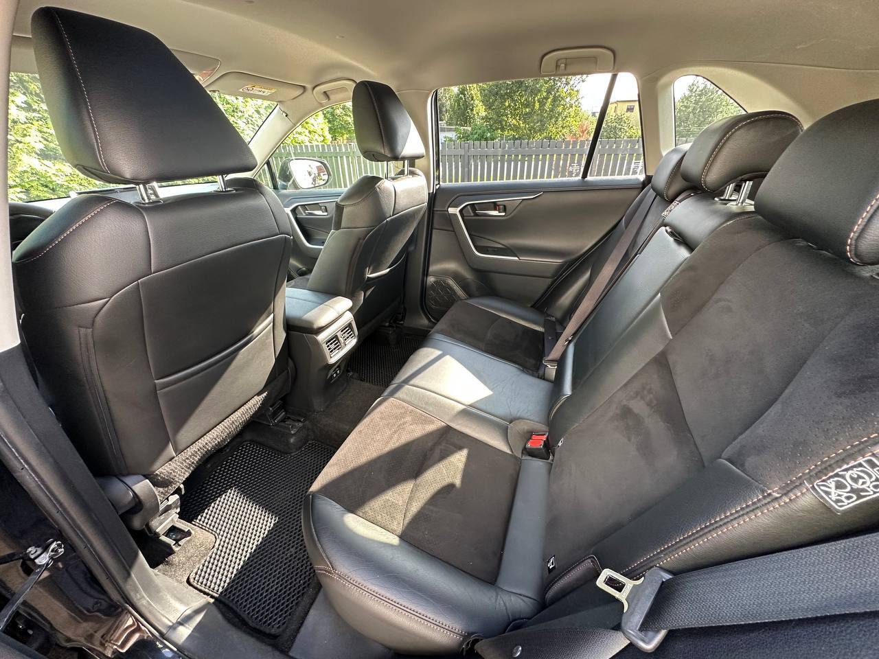 Toyota RAV4 2019, photo 5/5
