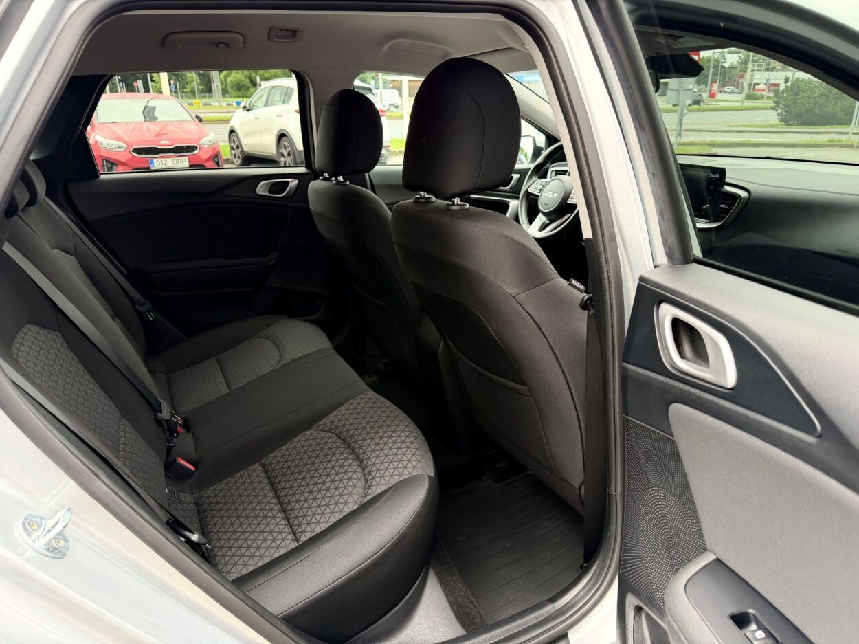 Kia cee'd Sportswagon 2022, photo 5/10
