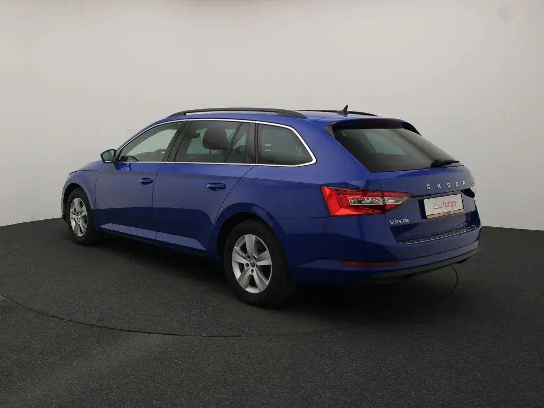 Škoda Superb 2022, kuva 7/10
