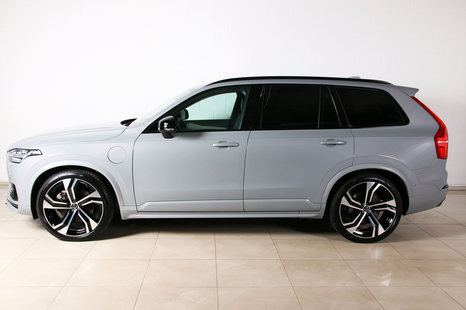 Volvo XC90 2024, photo 3/10