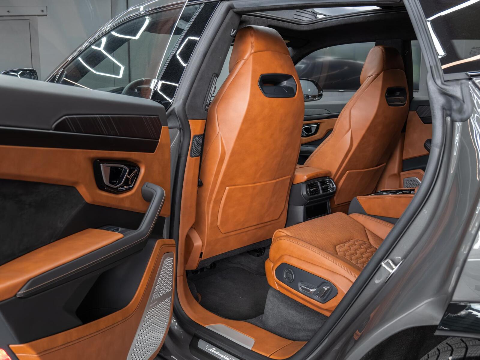 Lamborghini Urus 2021, kuva 7/16