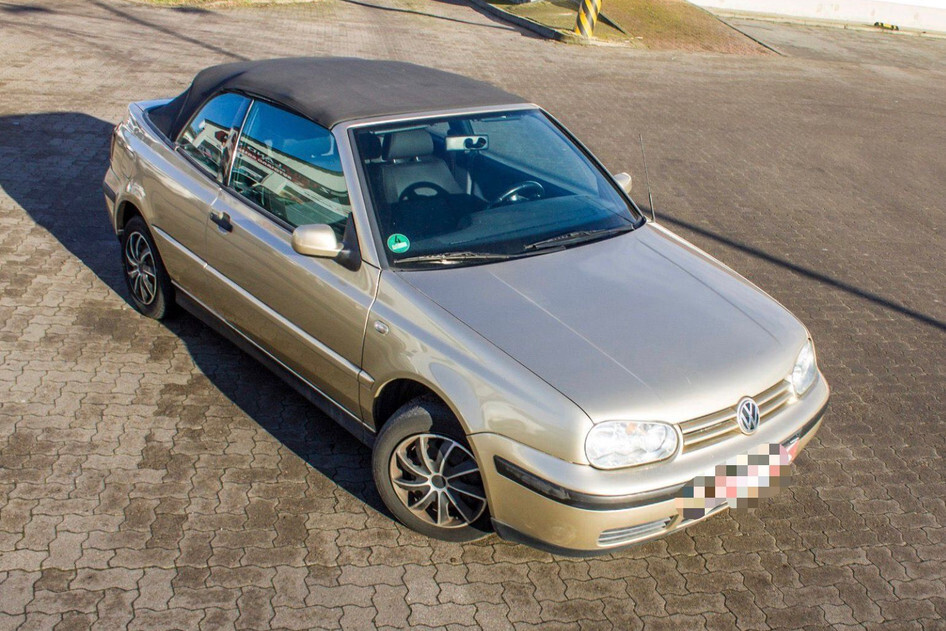 Volkswagen Golf, 2002, 2.0, 85 kW, бензин, механическая, передний привод