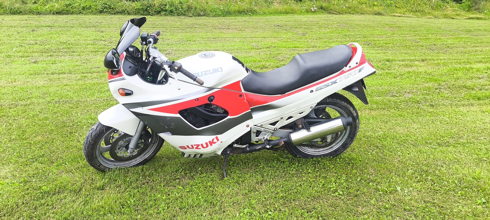 Suzuki GSX 750F 1995, kuva 3/5