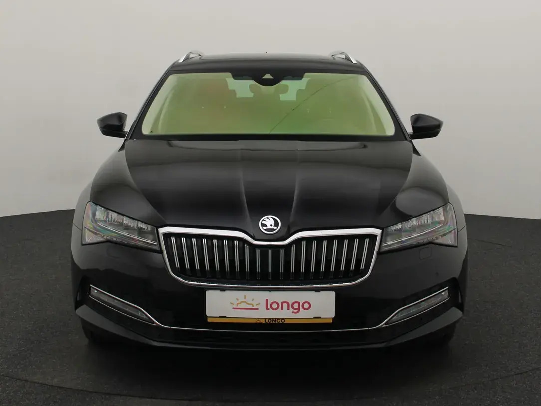Škoda Superb 2021, photo 3/37