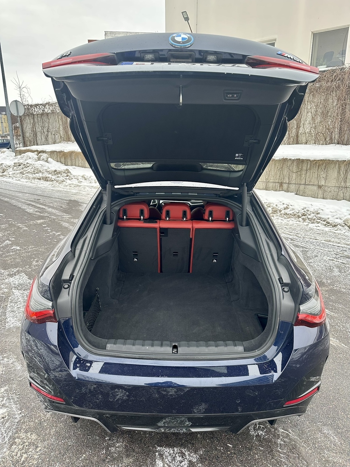 BMW i4 2024, kuva 7/19