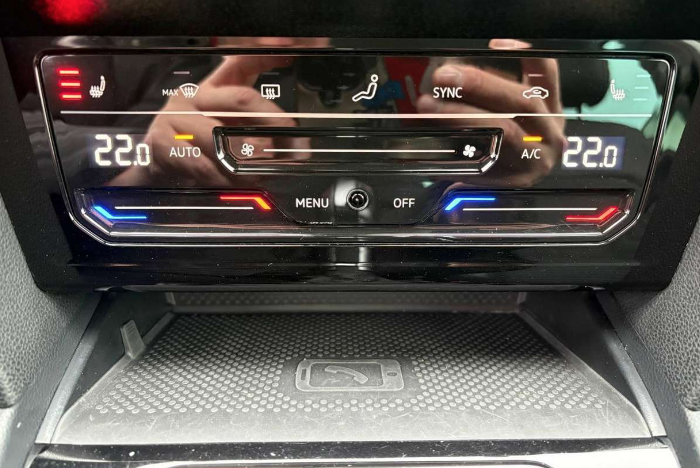 Volkswagen Passat Variant 2021, photo 4/9