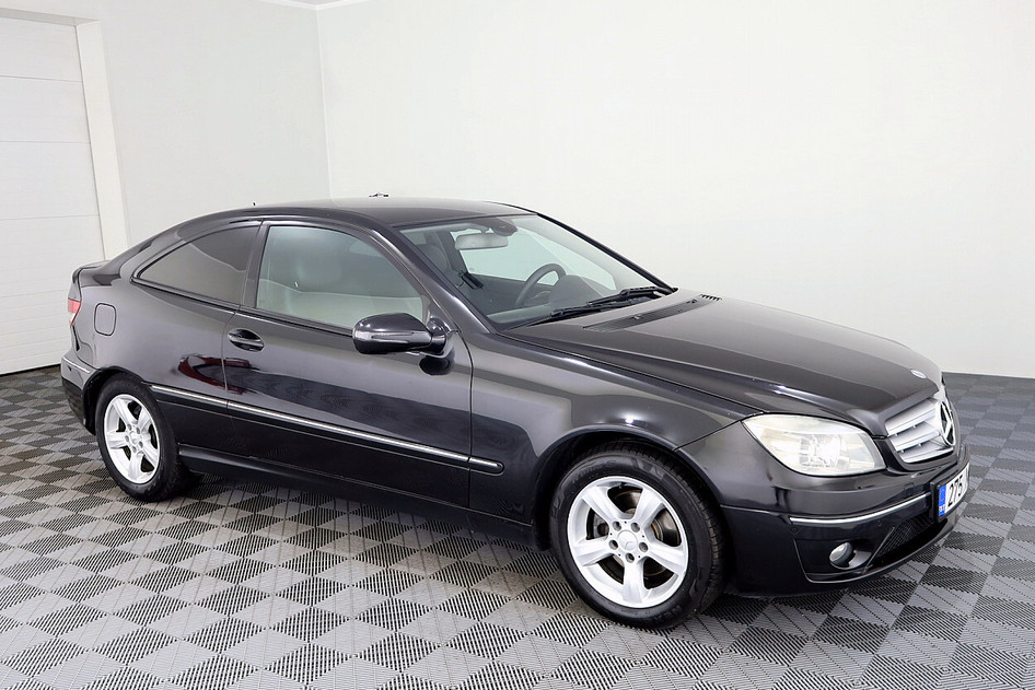Mercedes-Benz C 220, 2010, 2.1, 110 kW, diesel, automatic, rear-wheel drive
