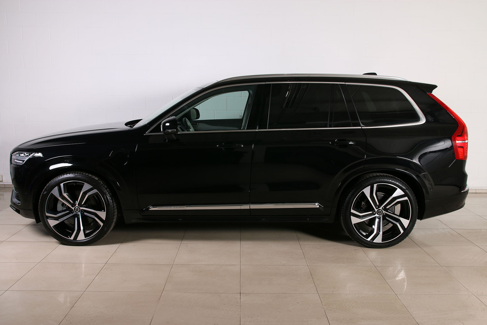 Volvo XC90 2024, photo 3/19
