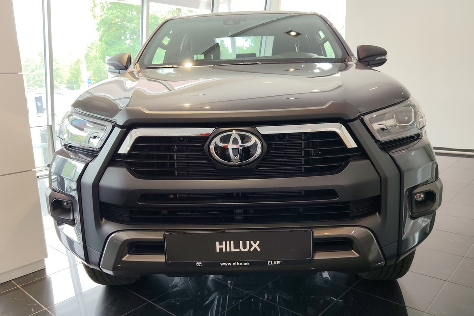 Toyota Hilux, 2026, 2.8, 150 kW, hybrid (diesel/electric), automatic, four-wheel drive