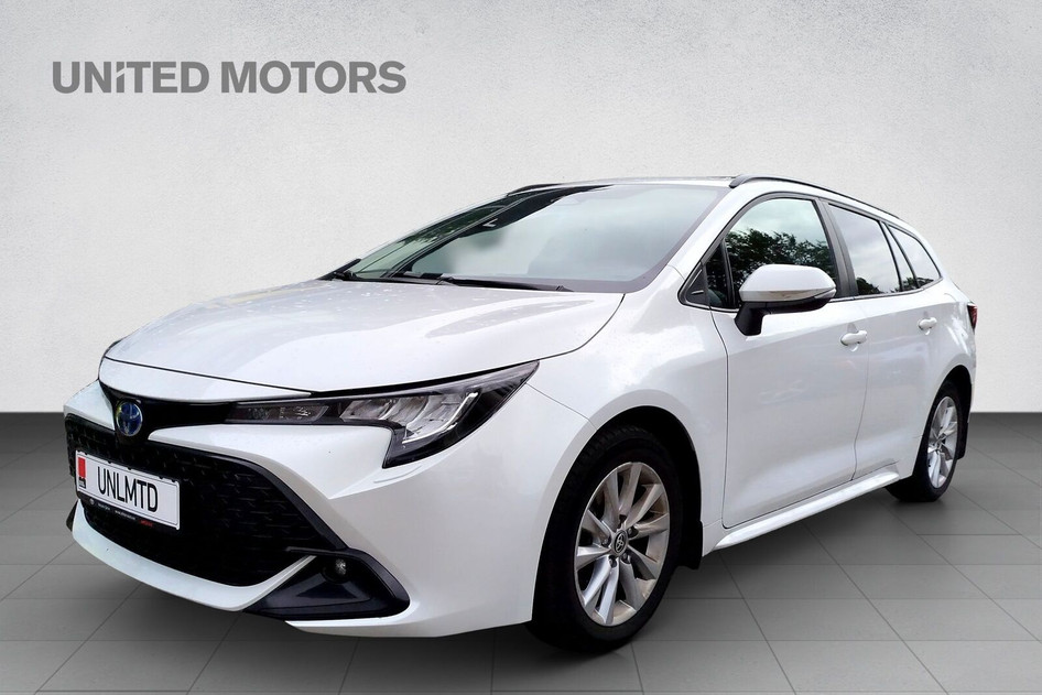 Toyota Corolla, 2024, 1.8, 72 kW, hybrid (petrol/electric), automatic, front-wheel drive