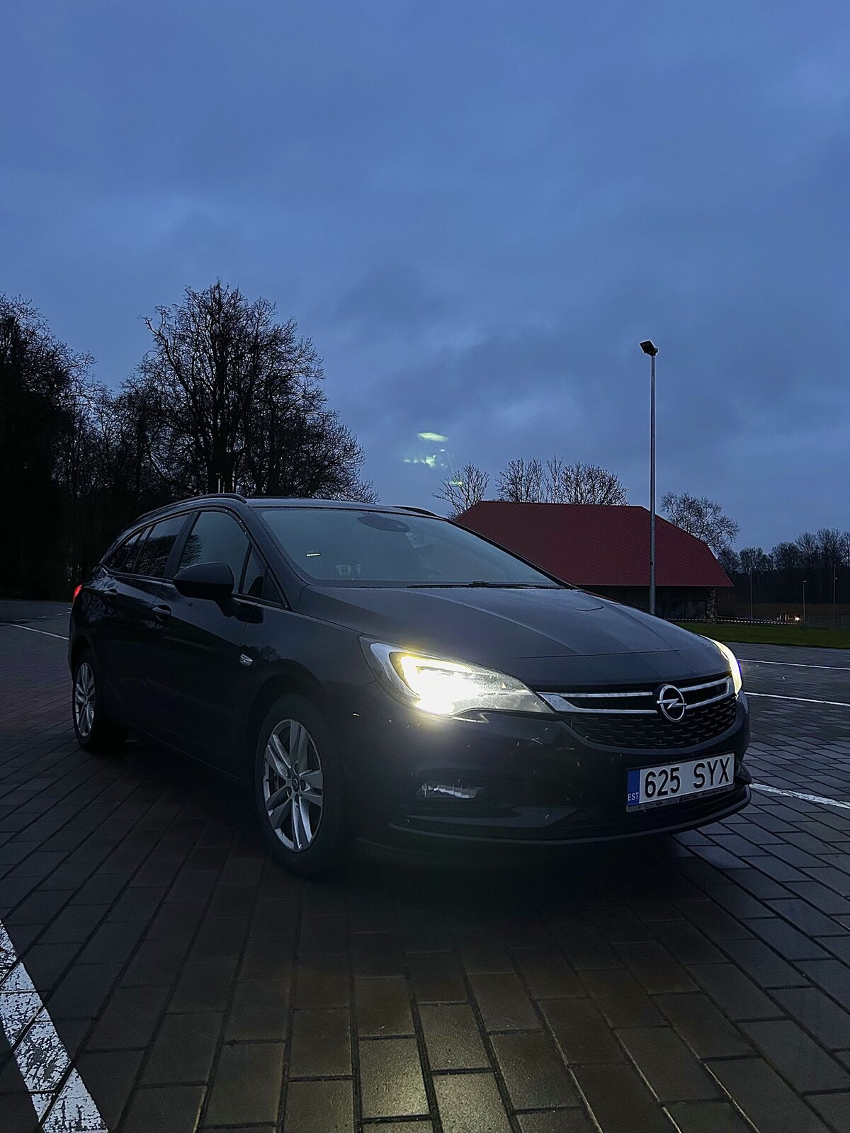 Opel Astra 2019, photo 2/20