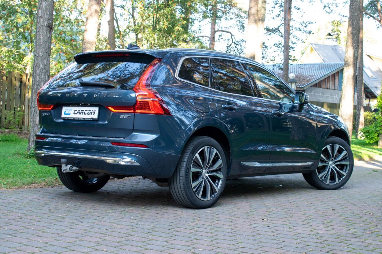 Volvo XC60 2021, photo 2/19