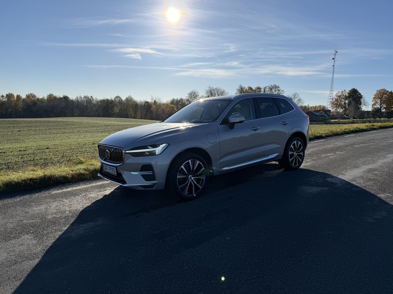 Volvo XC60 2021, photo 2/7