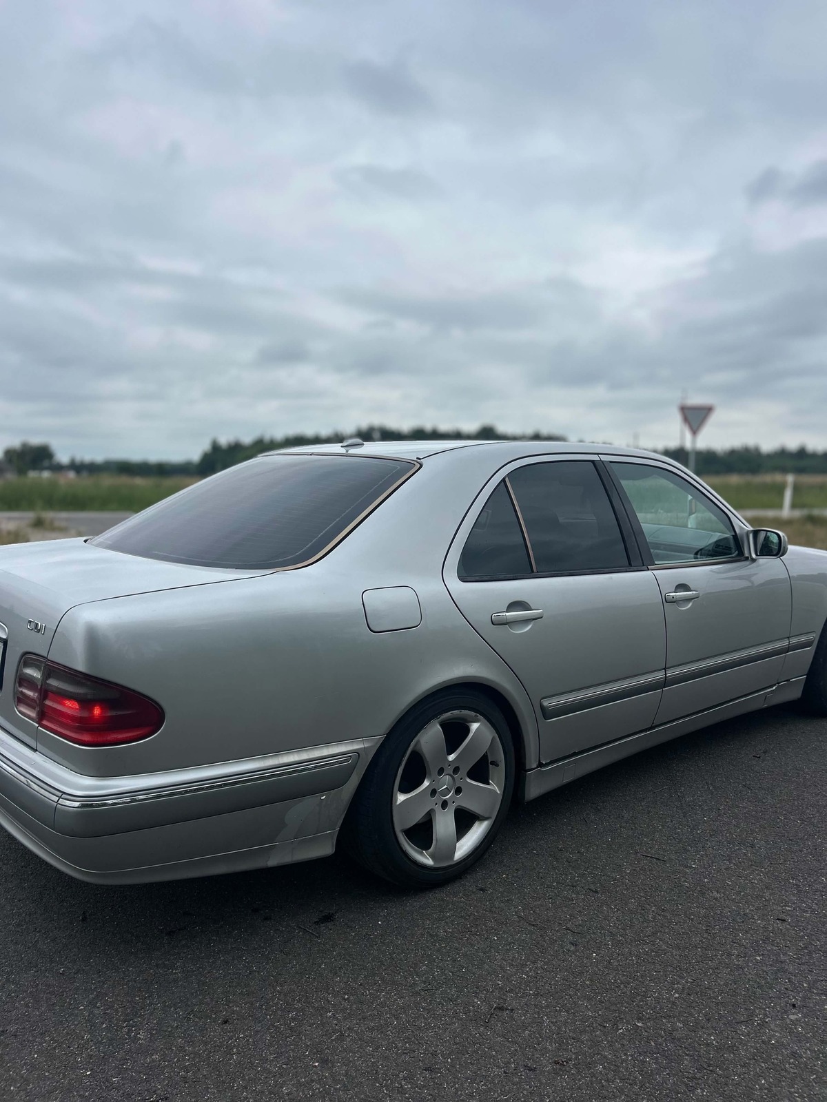 Mercedes-Benz E 270 2001, photo 5/9