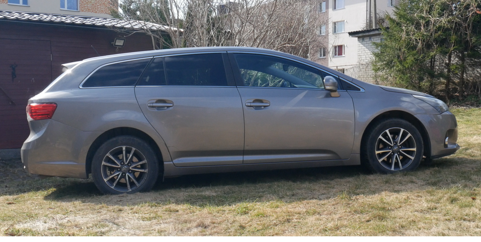 Toyota Avensis 2014, kuva 4/14