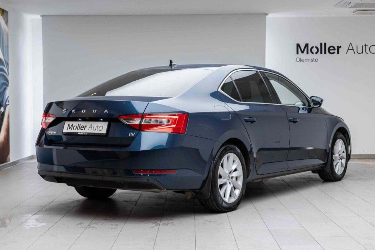 Škoda Superb 2020, photo 5/16